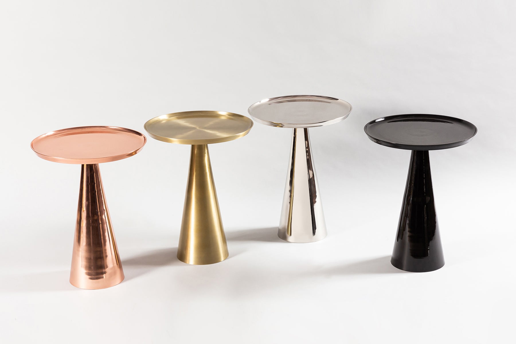 Luxury White Marble Top Side Table with  Conical Polished Gold Base
