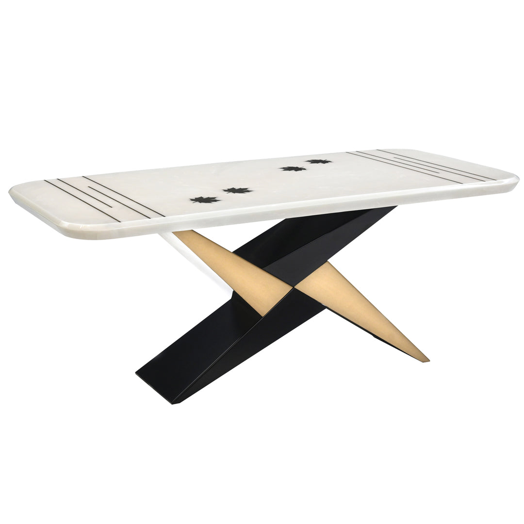 Trumph Majesty Dining Table